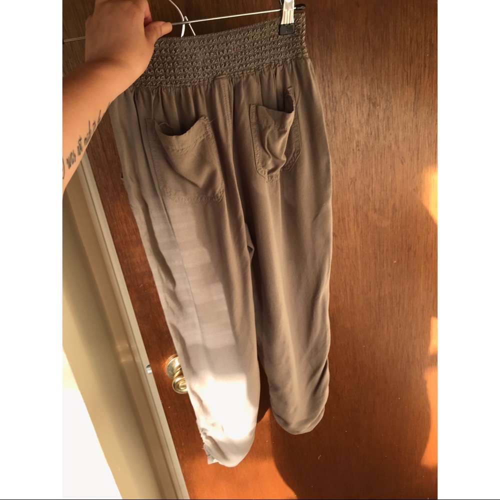 NWOT Army Green Capri Pants